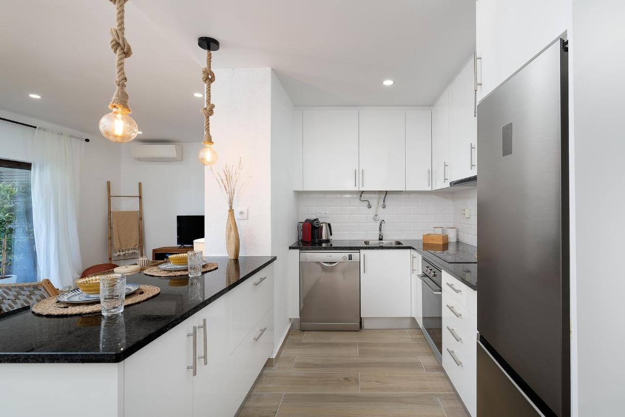 Amazing Beach House With Balcony ラゴス エクステリア 写真