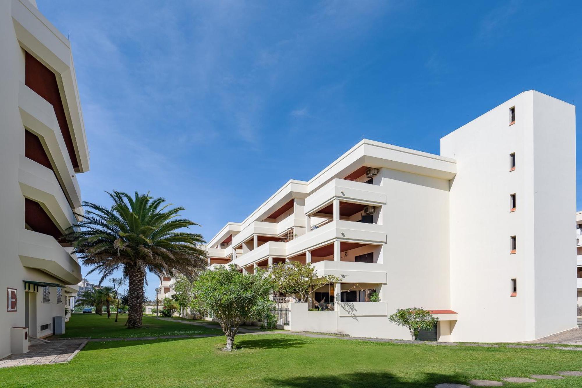 Amazing Beach House With Balcony ラゴス エクステリア 写真